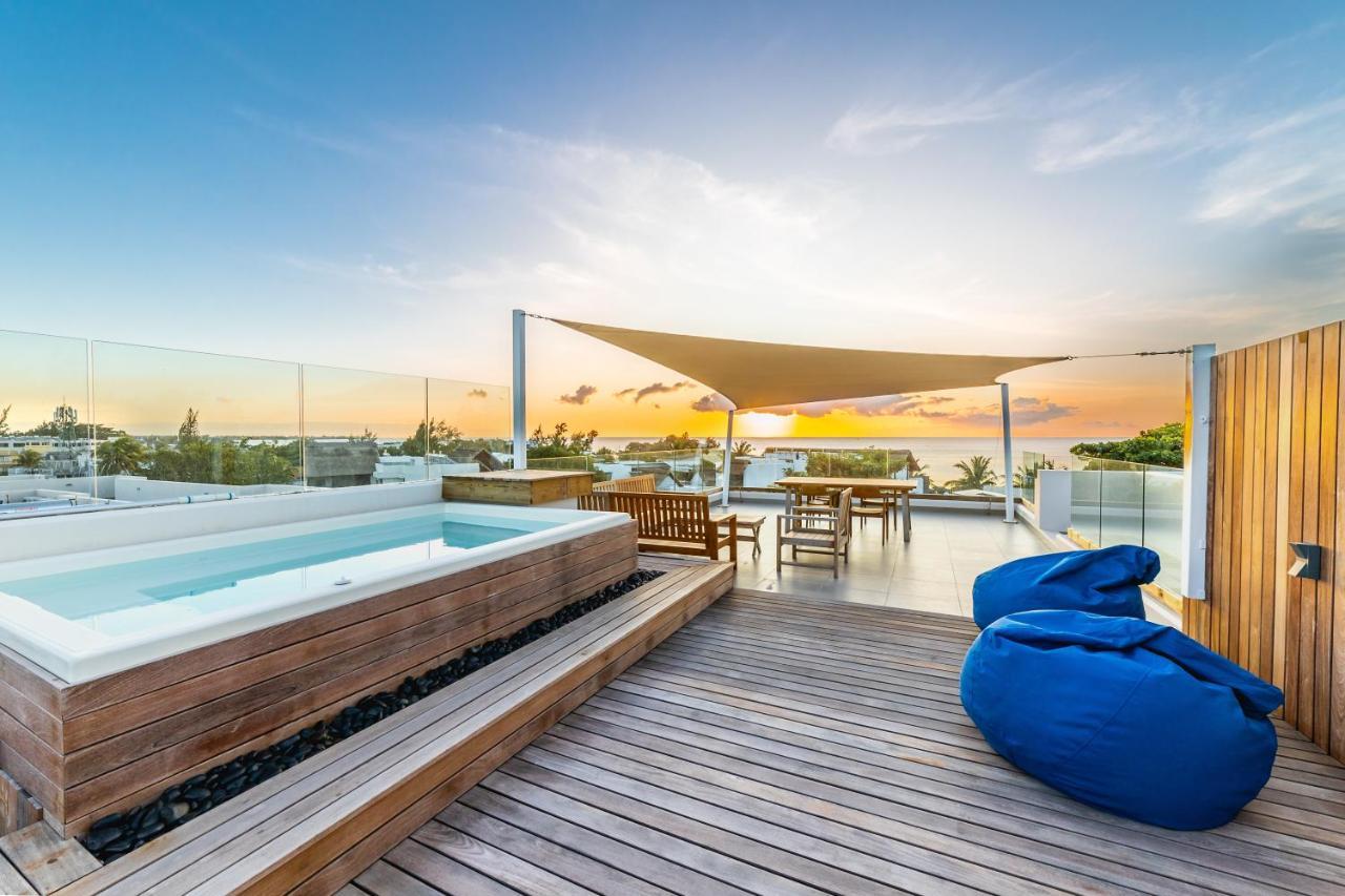 Penthouse 13 - One Bay Residence With Private Rooftop Terrace And Dip In Pool Pereybere Beach Ngoại thất bức ảnh