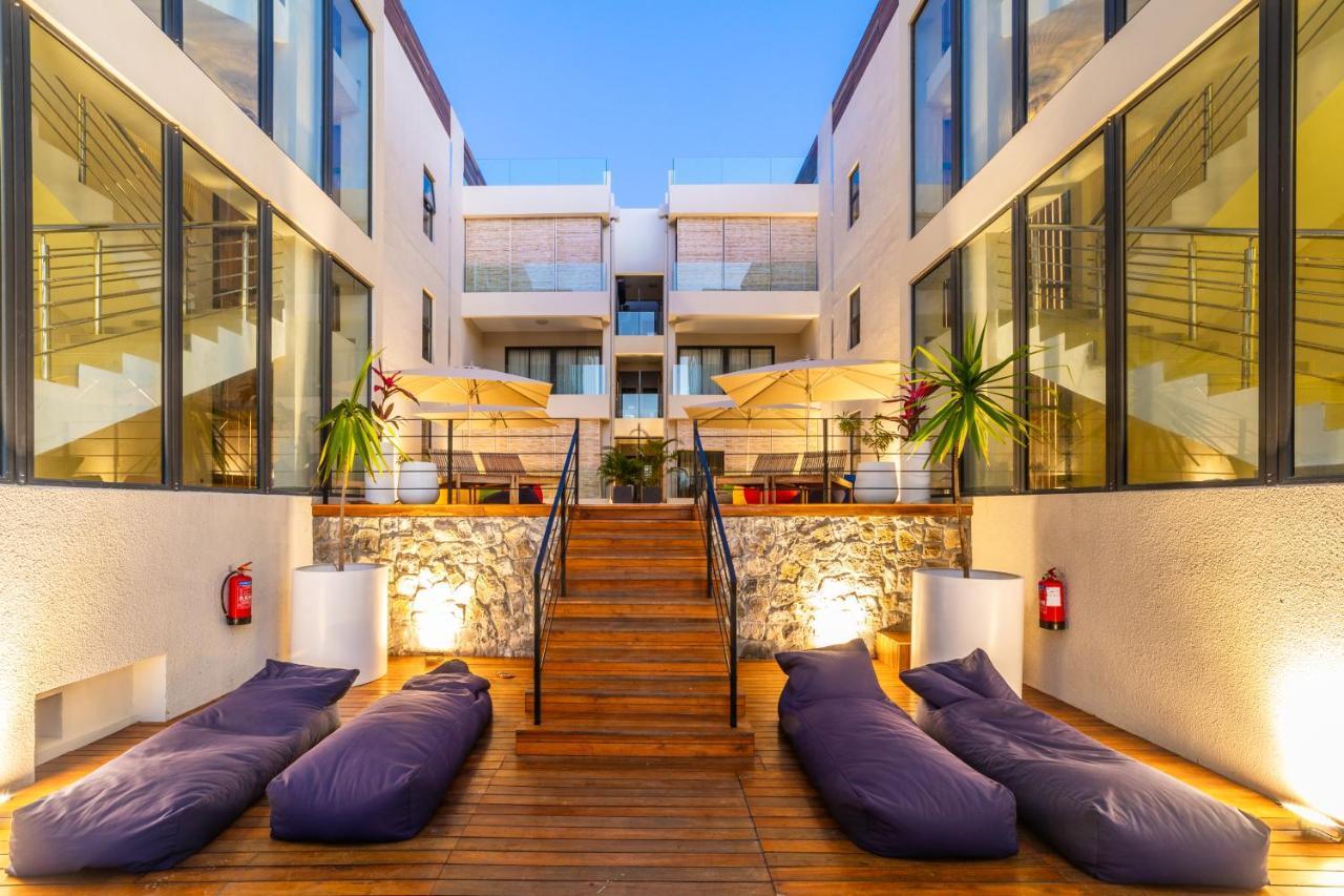 Penthouse 13 - One Bay Residence With Private Rooftop Terrace And Dip In Pool Pereybere Beach Ngoại thất bức ảnh