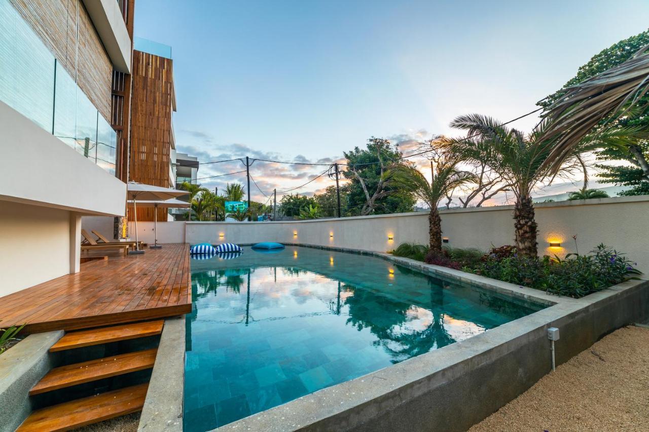Penthouse 13 - One Bay Residence With Private Rooftop Terrace And Dip In Pool Pereybere Beach Ngoại thất bức ảnh