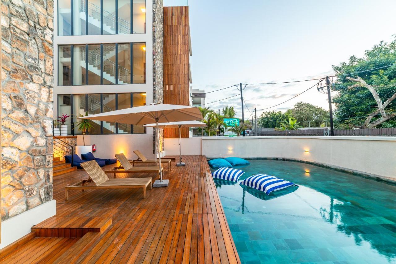 Penthouse 13 - One Bay Residence With Private Rooftop Terrace And Dip In Pool Pereybere Beach Ngoại thất bức ảnh
